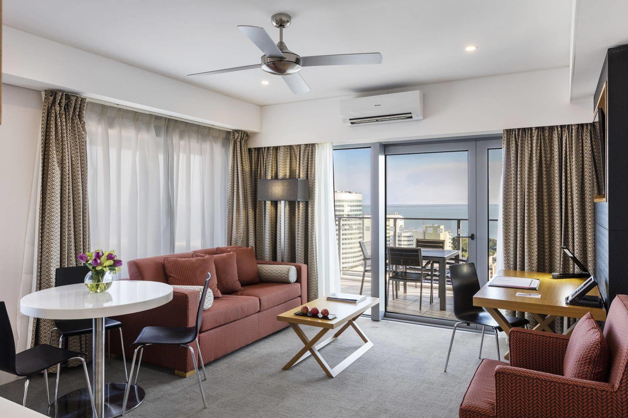 Oaks Darwin Elan Hotel Eksteriør bilde